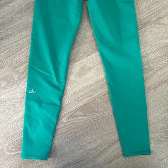 ALO Airbrush 7/8 Leggings - Picture 4 of 4